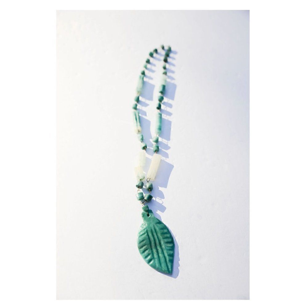 Vintage 70's Turquoise Leaf Necklace